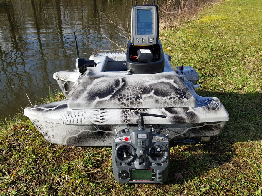 Toslon TF640, Raymarine pro 5, Carp Pilot pro, onderwatercamera, Ultimate Stealth Cam Dubbele, Ultimate Stealth cam, voerboten, baitboats, visvinder, fishfinder, visvinders, Toslon TF640 , Toslon TF740 , Toslon TF750, karper, 3D Carps , voerboot kopen