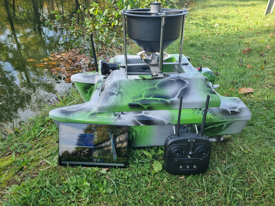 Huur Voerboot Voerboten Baitbaots Baitbaot Pulse Bleu Pulse Red pulse Black XR310 Toslon XR500 autopilot Carppilot pro onderwatercamera Toslon TF520 visvinder Fishfinders visvinders ToslonTF740 karpervisser Raymarine pro5 3DCarps karper huren voerboot