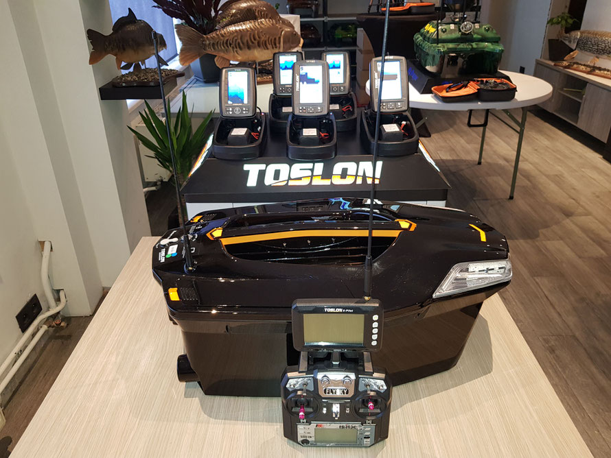 Toslon TF750 onderwatercamera Ultimate Stealth dubbele Cam voerboten baitboats visvinder fishfinder visvinders   Toslon TF640 Toslon TF740 Big Spotter karper carp  karpers Raymarine pro 5 3D Carps  voerboot kopen voerboten Ultimate Stealth Cam