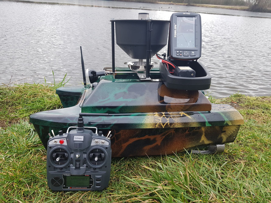 Toslon TF740 onderwatercamera Ultimate Stealth dubbele Cam voerboten baitboats visvinder fishfinder visvinders   Toslon TF640 Toslon TF750 Big Spotter karper carp  karpers Raymarine pro 5 3D Carps  voerboot kopen voerboten Ultimate Stealth Cam