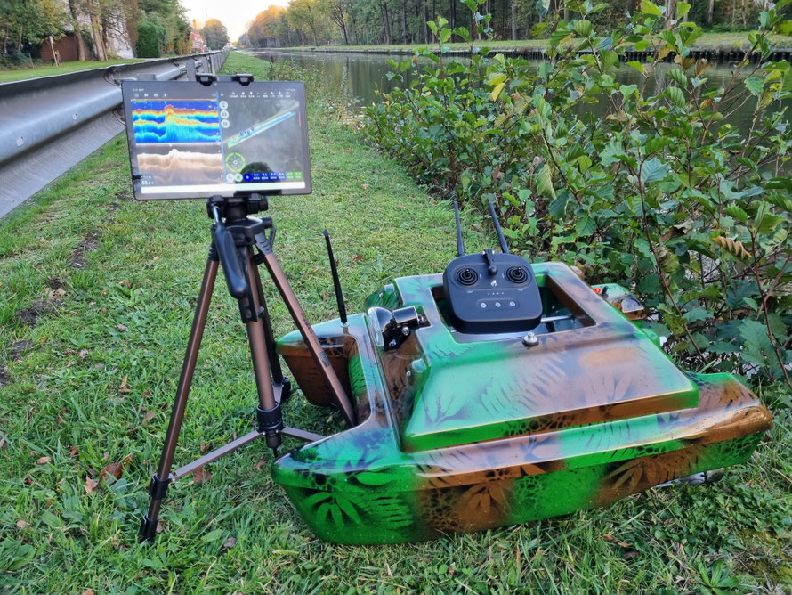 Huur Voerboot Voerboten Baitbaots Baitbaot Pulse Bleu Pulse Red pulse Black XR310 Toslon XR500 autopilot Carppilot pro onderwatercamera Toslon TF520 visvinder Fishfinders visvinders ToslonTF740 karpervisser Raymarine pro5 3DCarps karper huren voerboot