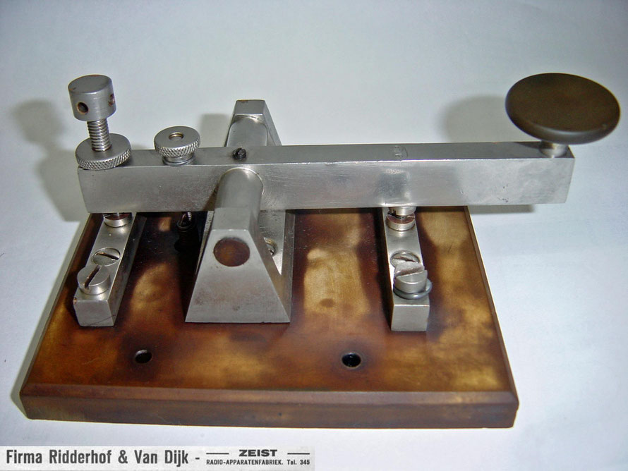 Telegraph Key. Made by Sinus Zeist. Firma Ridderhof en van Dijk