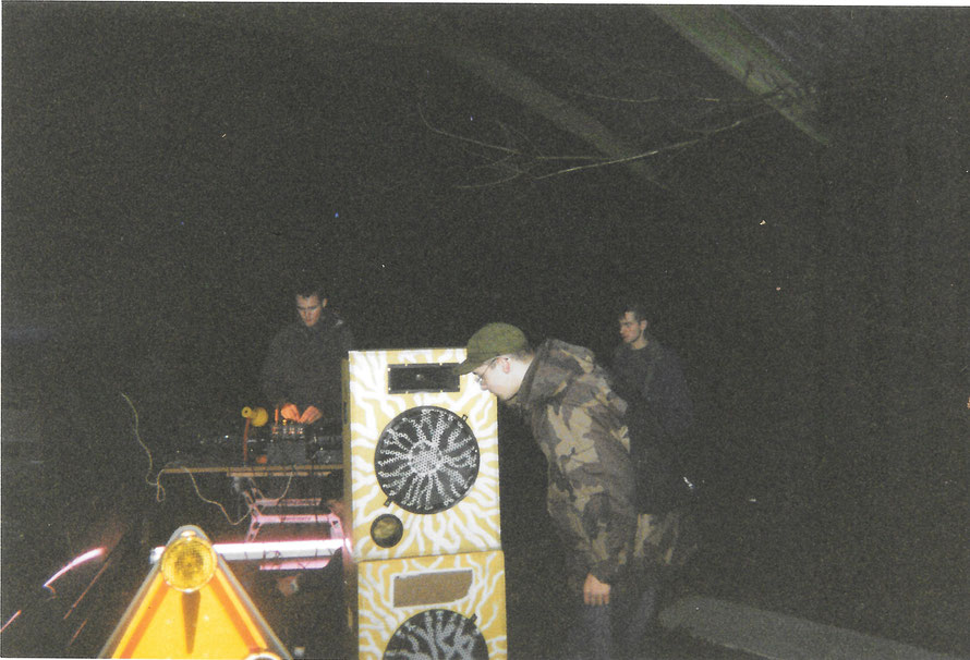 KD.BZH Jumpy Jon la menace Jonathan GUYCHARD PSY.KD.LIK TRIBE Rave Party Free Party Bretagne BZH