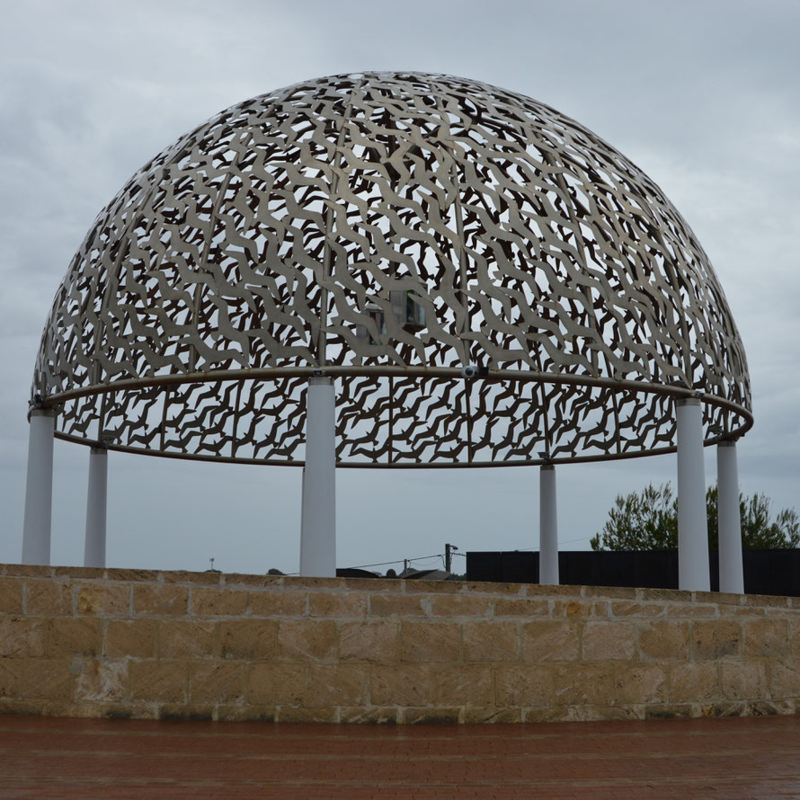 Eines der Monumente des HMAS Sydney War Memorial