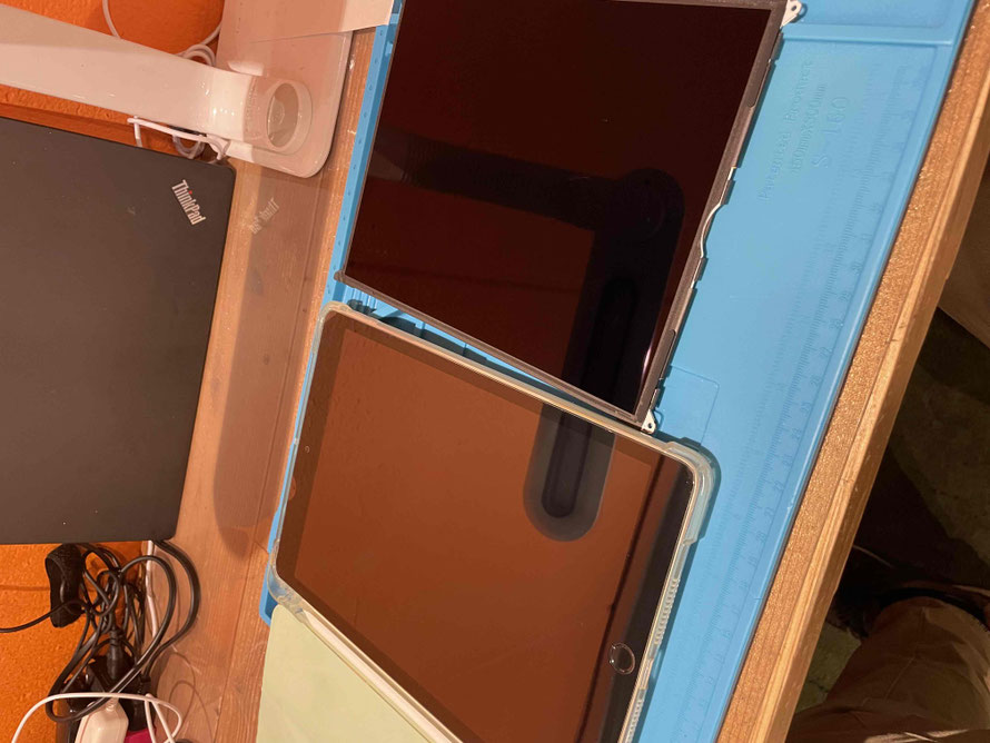 広島のiPhone修理店・ミスターアイフィクスでは、iPad9の液晶パネル交換をどこよりもお安く提供させていただいています。