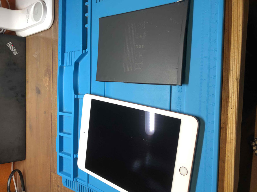 広島のiPhone修理店・ミスターアイフィクスでは、iPadmini5のバッテリー交換をどこよりもお安く提供させていただいています。