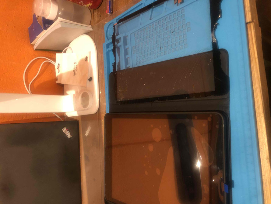 広島のiPhone修理店・ミスターアイフィクスでは、iPad9のパネル交換をどこよりもお安く提供させていただいています。