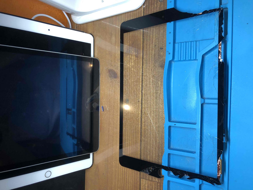 広島のiPhone修理店・ミスターアイフィクスでは、iPad9のバッテリー交換をどこよりもお安く提供させていただいています。