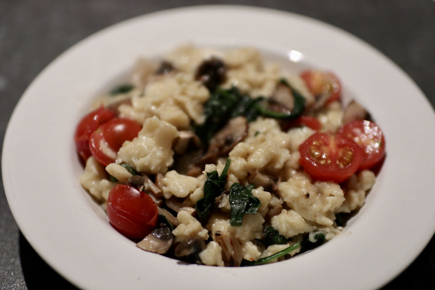 Sommerliche Spätzlepfanne