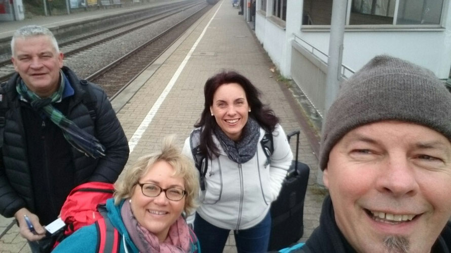 On the road. 2 grad die frisur sitzt