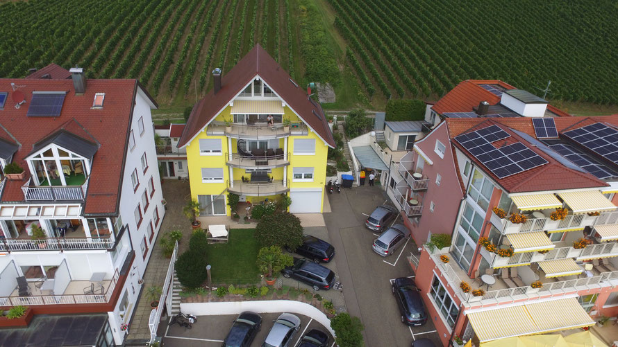 Bild: Ferienwohnung im Gelben Haus in Meersburg direkt am Bodensee mit Seesicht