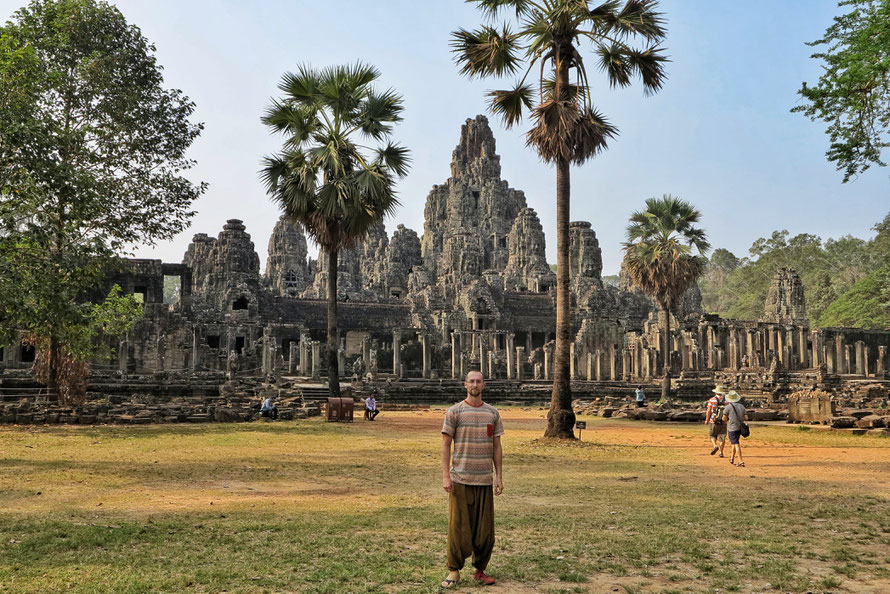 Der Ta Phrom Tempel nördlich von Angkor Wat - aufgrund meiner Verletzung konnte ich nicht hinauf oder rein...
