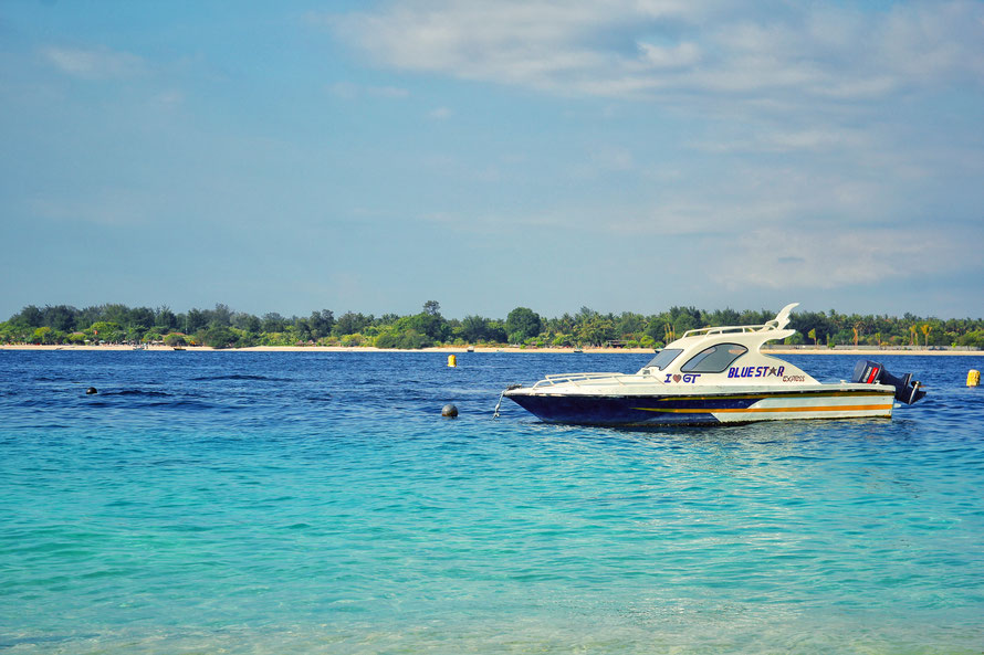 I love Gili T - türkises Wasser und wunderschöner Strand laden zum stundenlangen (Sonnen)baden ein
