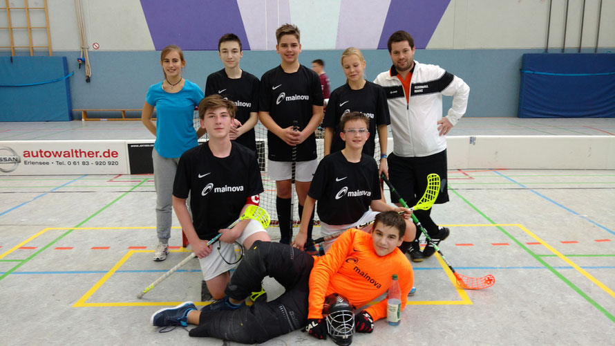 Die Mainzer Recken mit Trainer Gerrit und Co-Trainerin Alex