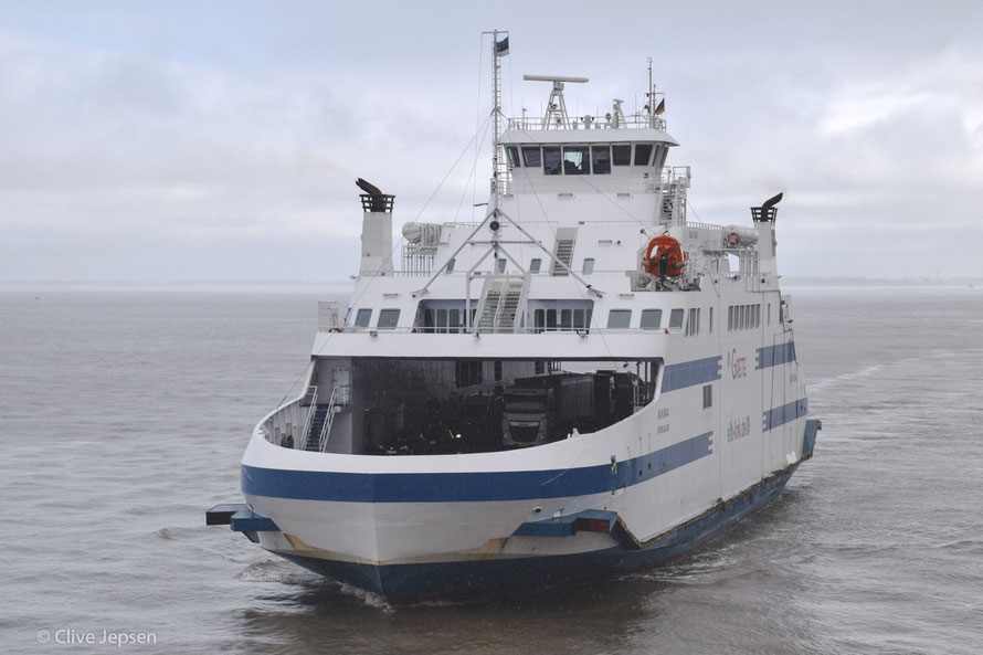 Das war die  Fährverbindung von Cuxhaven nach Brunsbüttel. 