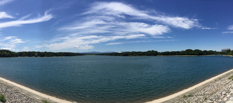 Panorama view of Lake Tama Tokyo Higashiyamato niceview nature mountain western tokyo picnic walking tourist spot TAMA Tourism Promotion - Visit Tama　多摩湖からのパノラマ眺望　東京都東大和市　絶景　自然　山　東京西部　散策　ピクニック　観光スポット　多摩観光振興会