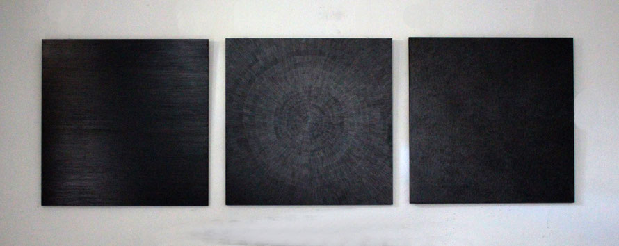 Black Drawing I,II und III, 2017, Graphit auf Holz, je 100 x 100 cm