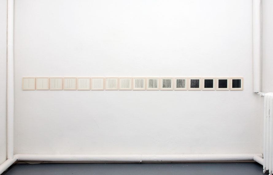fib(1; 1; 2; 3; 5; 8; 13; 21; 34; 55; 89; 144; 233; 377; 610; 987), je 15 x 15 cm (16-teilig), Bleistift auf Papier, 2015
