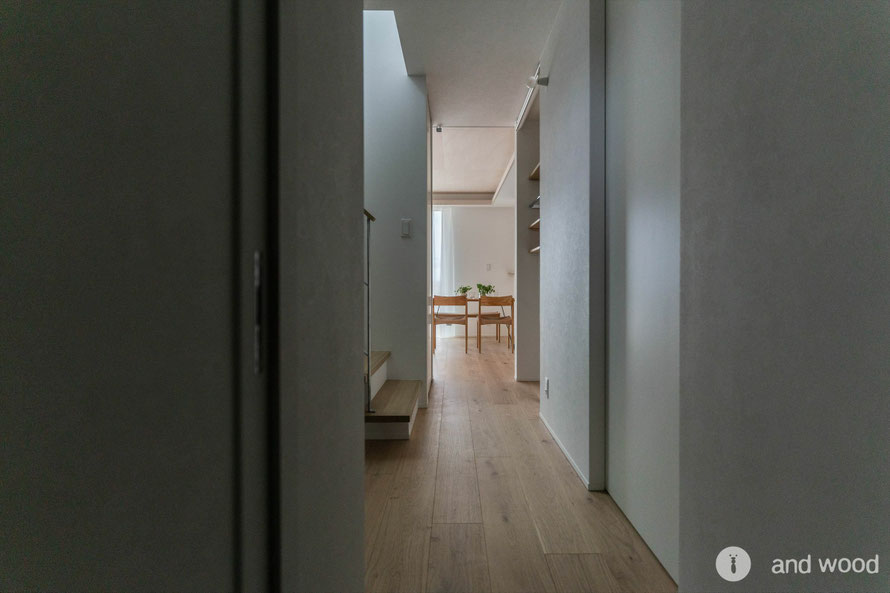 オーク 幅広 ドライハードペイント フローリング グレー 新潟  床材 新築 施工例 アンドウッド andwood  1