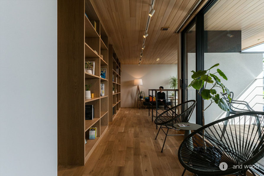 アガチス 羽目板 桜木 展示場 施工例 andwood アンドウッド 1 