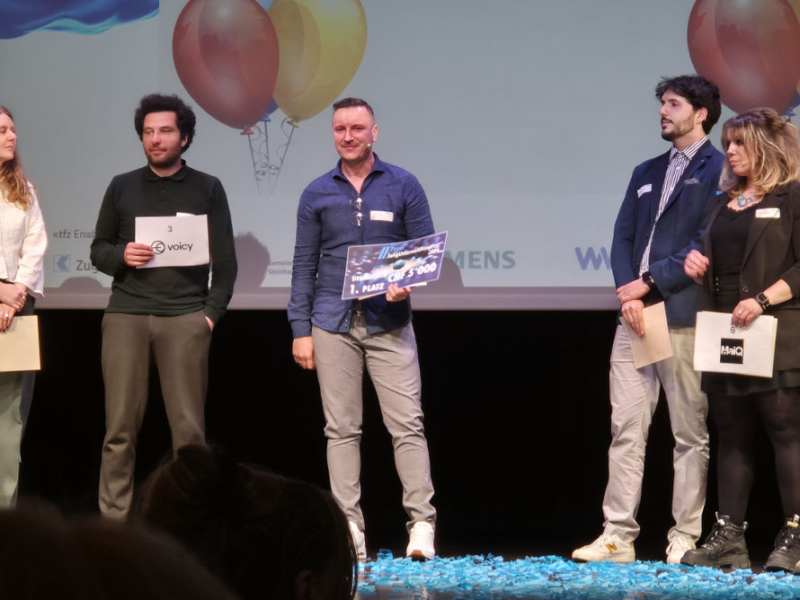 Darijo Baresic als Sieger (mit 5'000.- CHF ausgezeichnet) © Bellone Franchise Consulting GmbH
