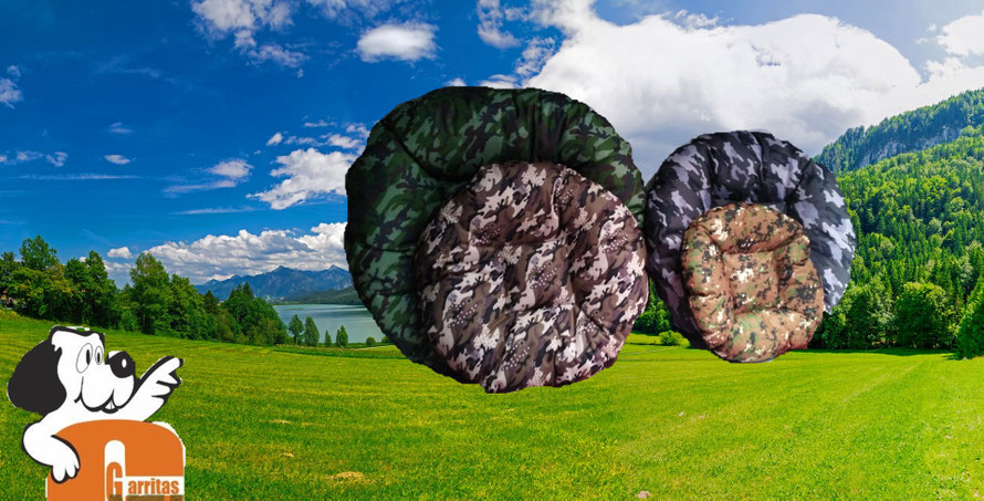 JUEGO DE TAPETES REDONDOS ,CPNFECCIONADOS EN LONETA ESTAMPADA, RELLENO DE DELCRON SILICONIZADO CON CIERRES EN PARTE POSTERIOR PARA FACILITAR EL VACIADO , DIAMETROS DE;  60 CM.   75CM.   85CM.  Y 1.10 CM-