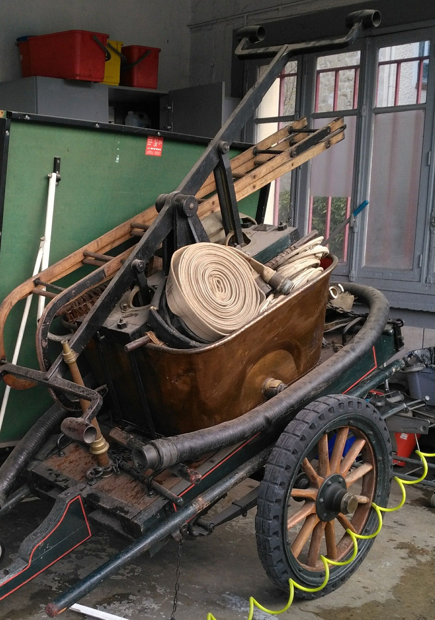 Pompe à bras des pompiers de Maisons-Laffitte