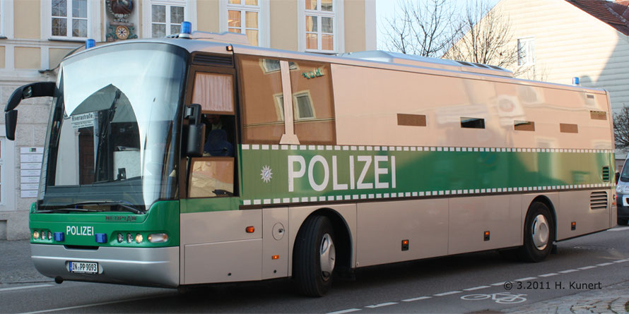 Jetzt mit Kfz.-Kennzeichen von Ingolstadt, da das Schubwesen beim PP Obb.-Nord angesiedelt ist. 