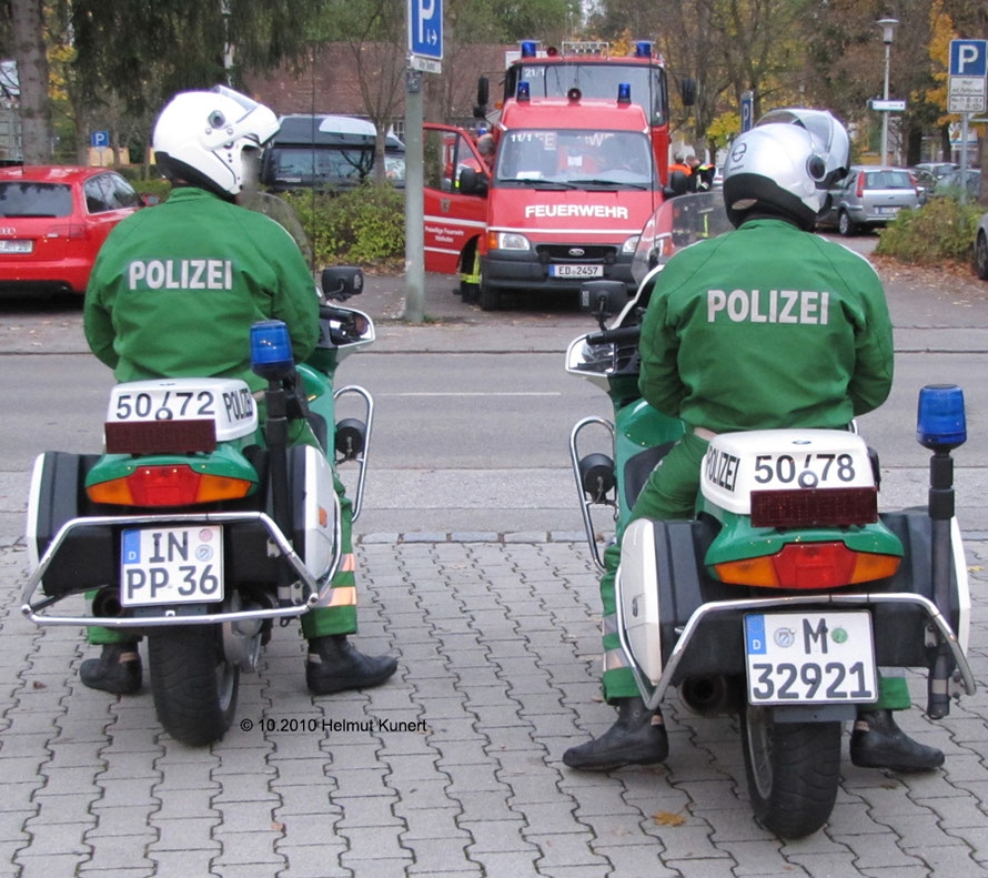 Obwohl das Krad 50/78 zur gleichen Dienststelle gehört ist es noch nicht mit Kfz.-Zeichen IN umgerüstet. 