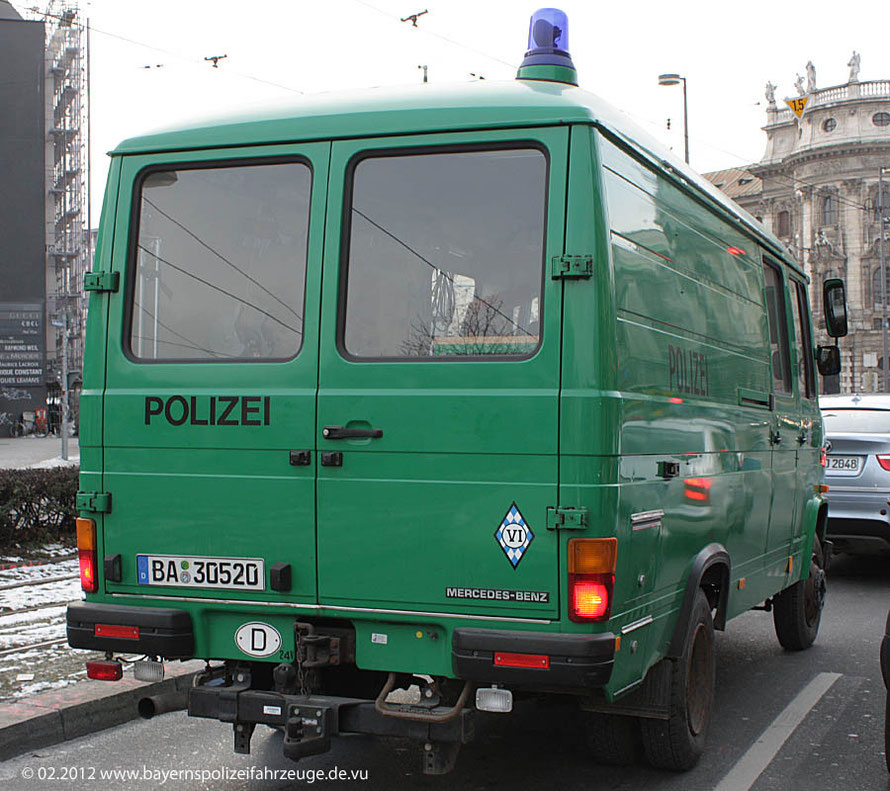 2012 auch mit zweiter Anhängevorrichung!