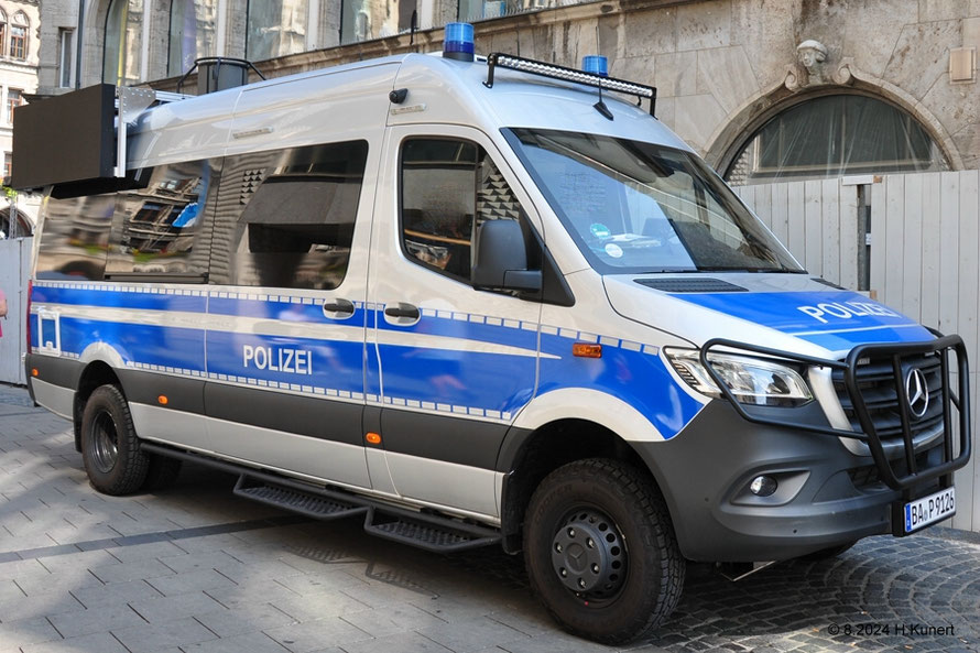 ohne bay. Wappen und Kennung der Einheit