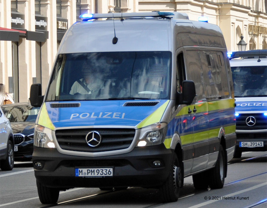 Als Lotsenfahrzeug im IAA Einsatz