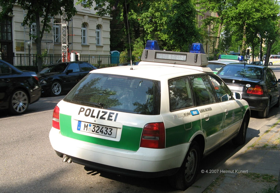 Aufkleber nur auf der Beifahrerseite