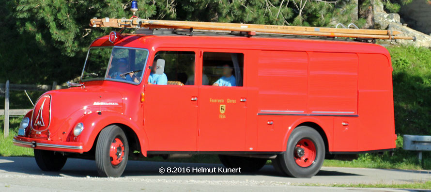 Schweizer Pikettwagen der freiwilligen Feuerwehr Glarus. Baujahr 1954