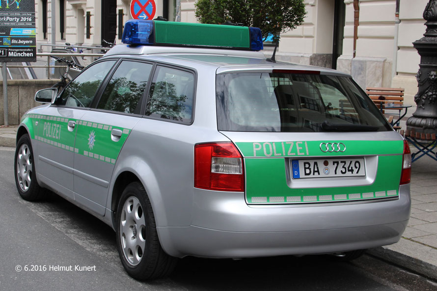 Nach einem Schaden noch nicht ganz beklebt!