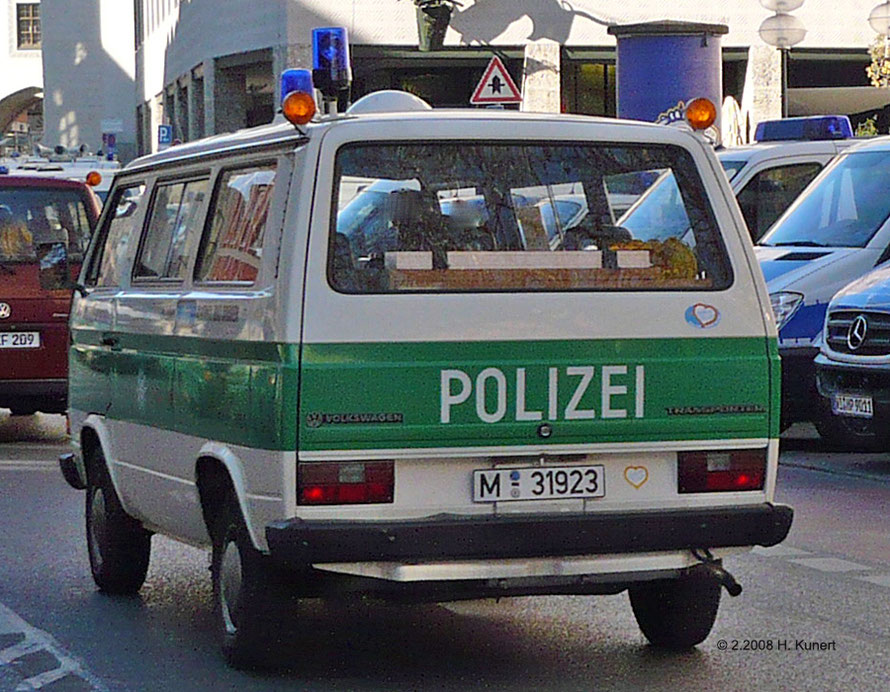 Man beachte die herzigen Aufkleber an der Rückseite.