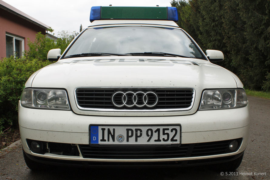 Streifenwagen aus Erding bei einem Einsatz 