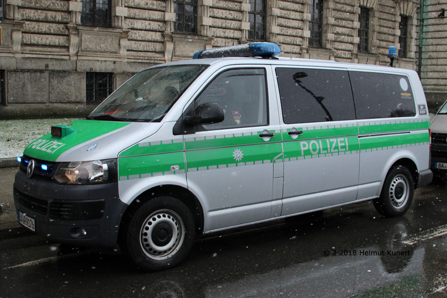 Bei Schneefall im Siko-Einsatz in München