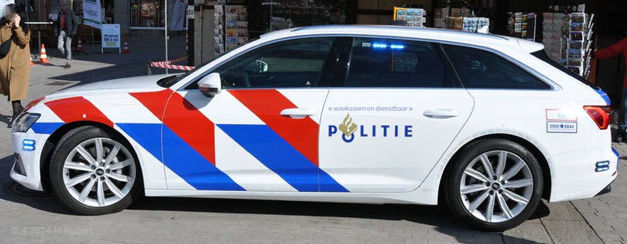 Streifenwagen ohne Blaulichtbalken aus NL!