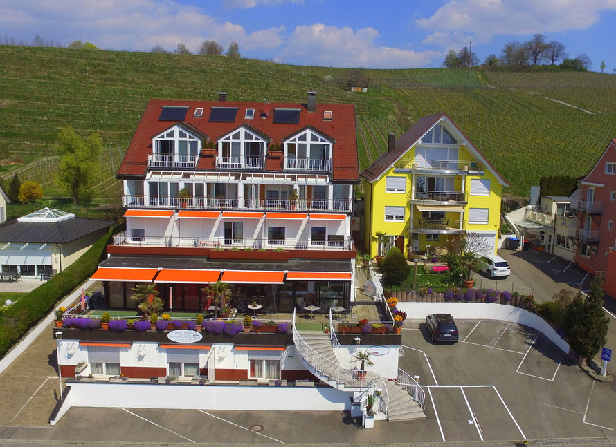 Meersburg Ferienwohnungen direkt am Bodensee mit Seesicht