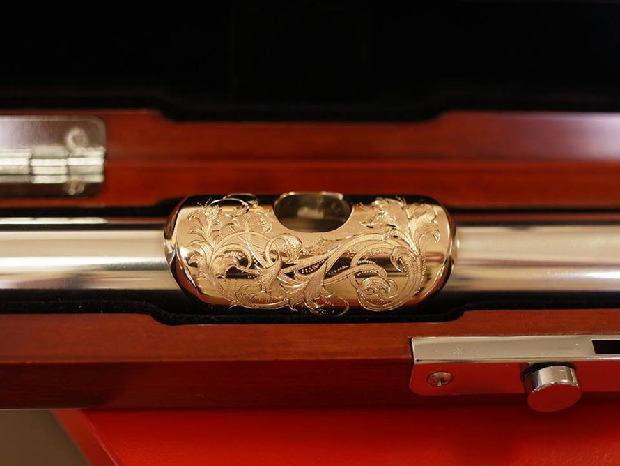 #フルートの彫金　柏 ハープ フルート オカリナ 音楽教室