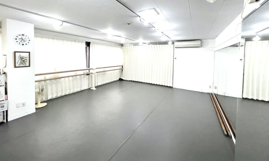 大人のオープンクラスと同じくスタジオコラムの自社スタジオでの開催です！