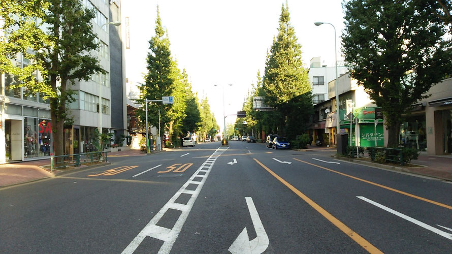プラチナ通り
