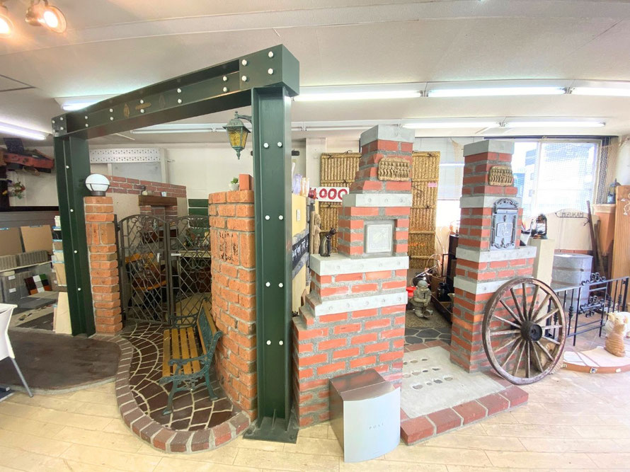 エクステリア　外溝　外構　造園　展示場　ショールーム　庭　塀　門　フェンス　カーポート　デザイン　スタンプ　コンクリート