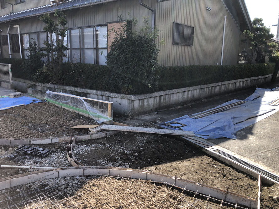 エクステリア　外溝　外構　造園　展示場　ショールーム　庭　塀　門　フェンス　カーポート　デザイン　スタンプ　コンクリート