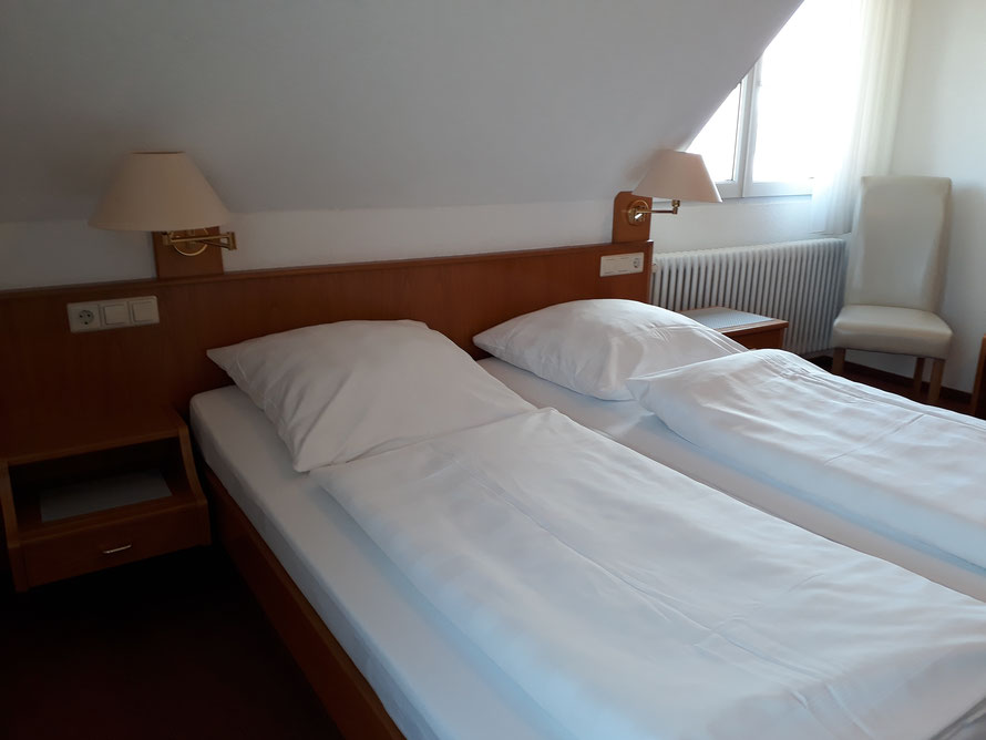 Bild: Schlafzimmer Ferienwohnung 6 im Haus Annette in Hagnau am See