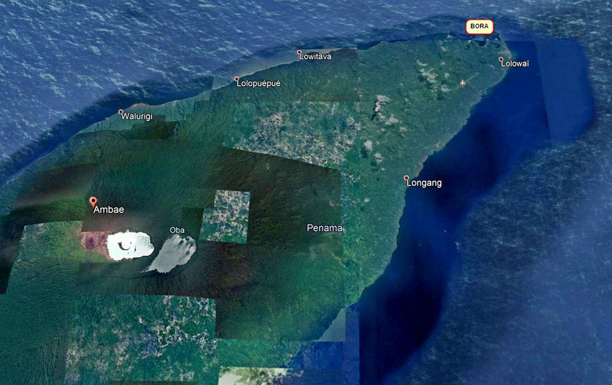 Nach einem kurzen Besuch der Insel Maewa ankert die BORA wieder an der Insel Ambae in der Nordwestecke...