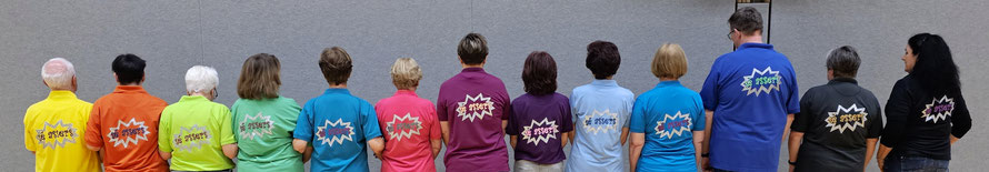 Kleine Auswahl unserer "sé assers" T-Shirts! Genau wie wir - ganz bunt in allen Größen, Formen & Farben!
