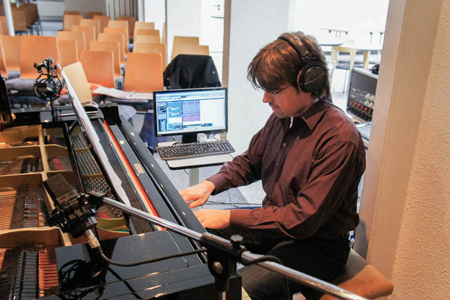 Christian Schnarr am Piano. Foto: Ingo König