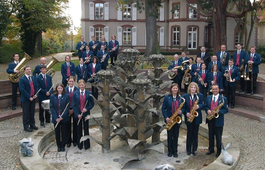 Uniform 1995 - 2011